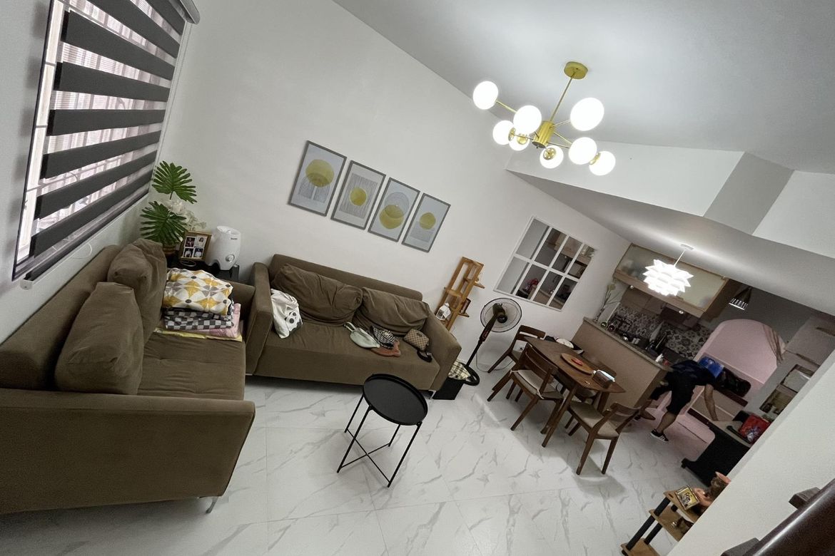 2 Bedroom Townhouse for Sale in Moonwalk, Parañaque, Metro Manila