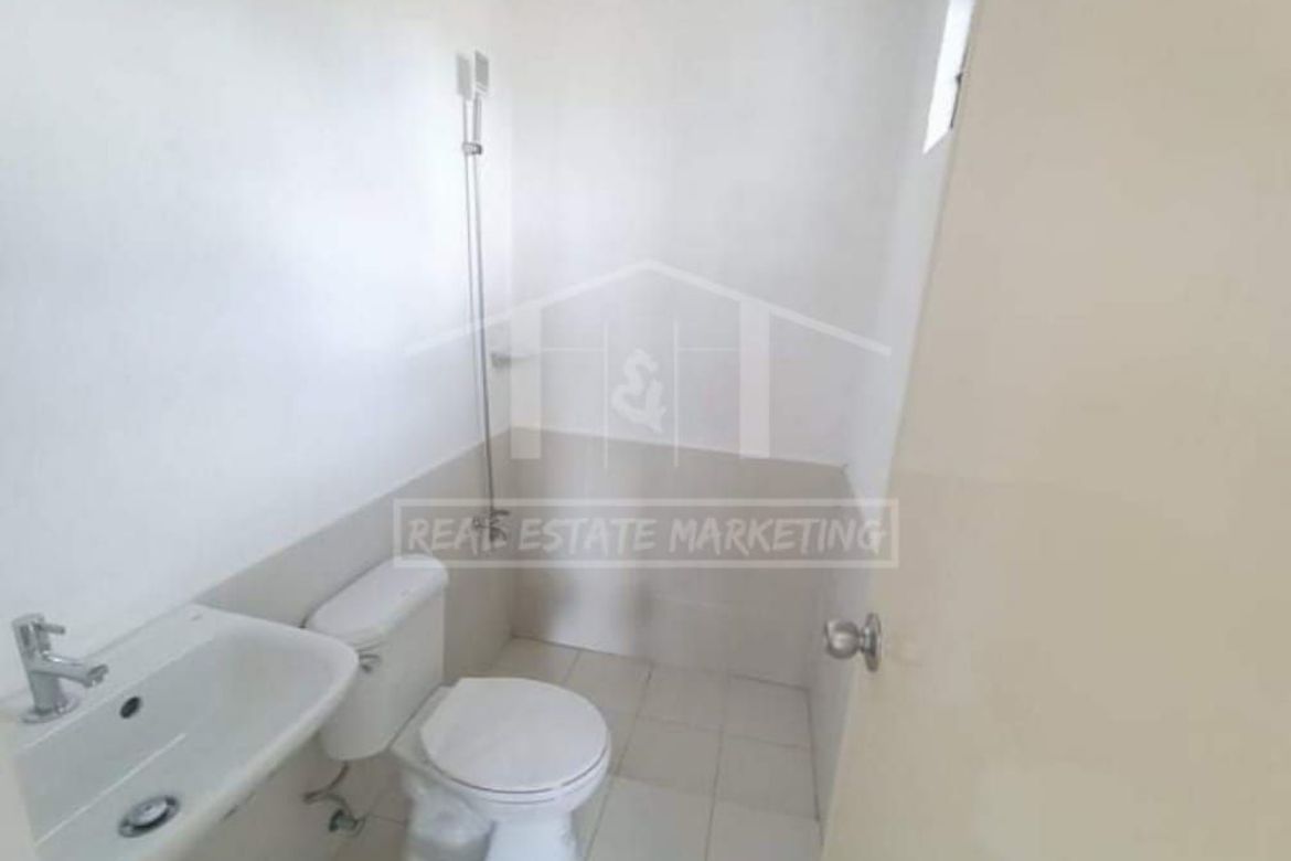 2 Bedroom Townhouse for Sale in Palangue 1, Naic, Cavite – photo 6