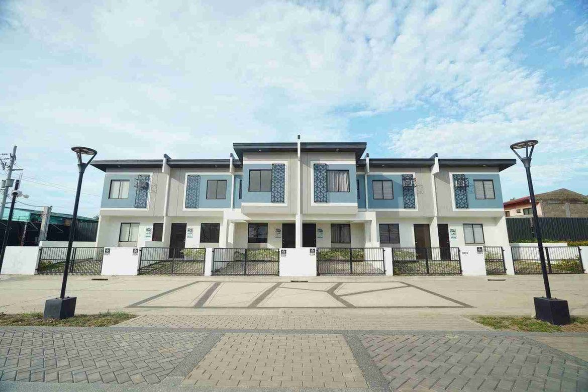 2 Bedroom Townhouse for Sale in PHirst Sights Calauan, Hanggan, Calauan, Laguna
