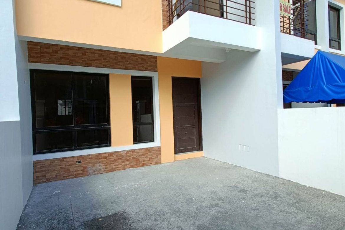2 Bedroom Townhouse for Sale in Pilar, Las Piñas, Metro Manila – photo 3