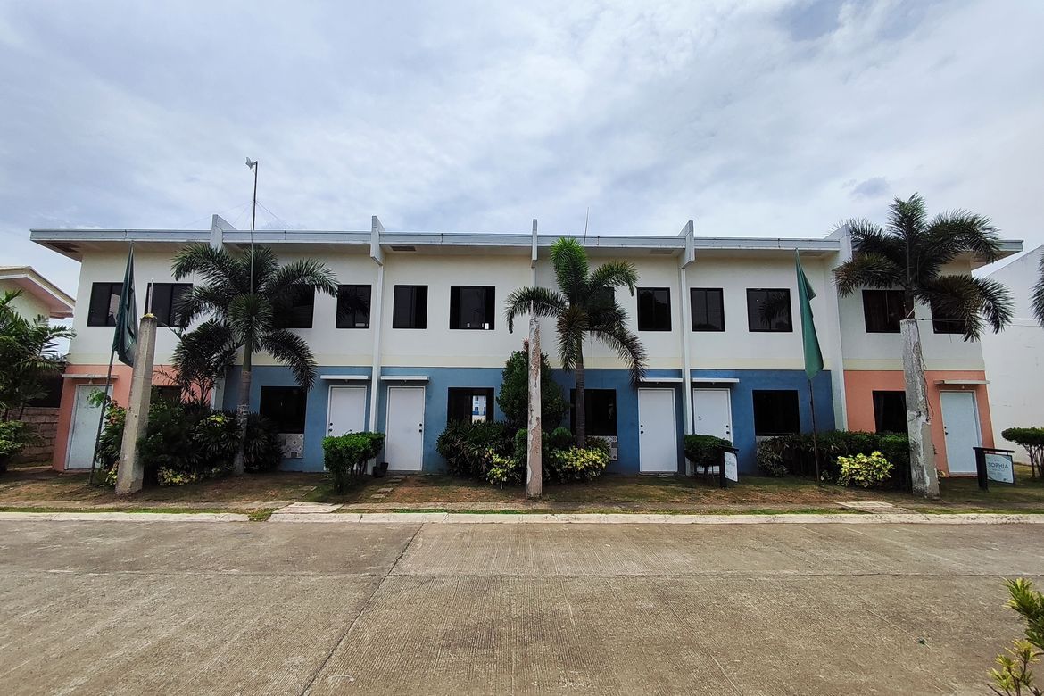 2 Bedroom Townhouse for Sale in Poblacion Barangay 6, Lipa, Batangas