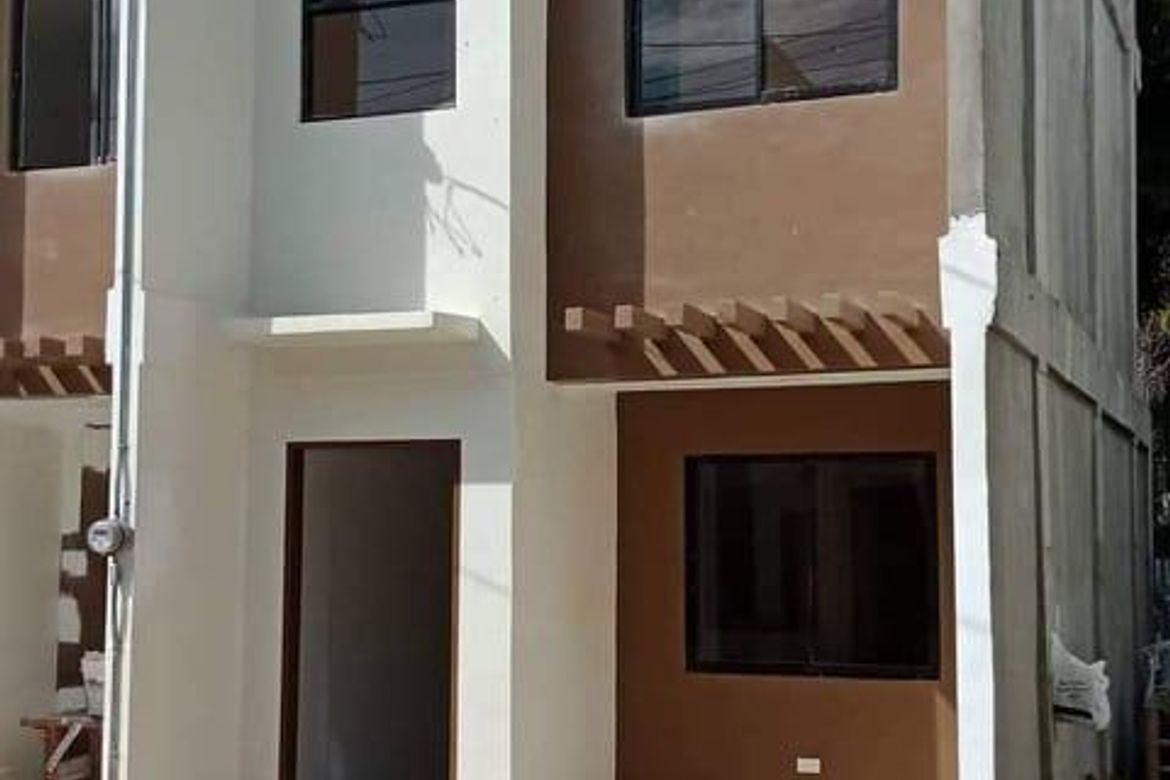 2 Bedroom Townhouse for Sale in Poblacion Ward I, Minglanilla, Cebu – photo 2