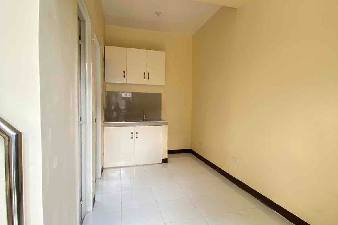 2 Bedroom Townhouse for Sale in Pulang Lupa Uno, Las Piñas, Metro Manila – photo 4