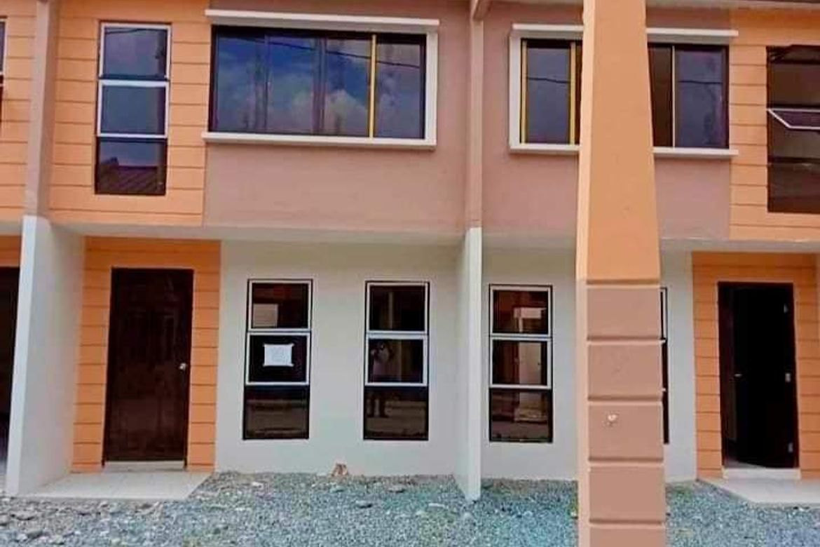 2 Bedroom Townhouse for Sale in Saluysoy, Meycauayan, Bulacan