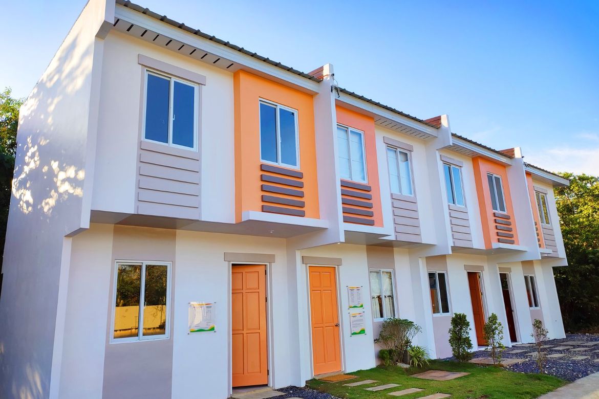 2 Bedroom Townhouse for Sale in San Isidro, Dauis, Bohol