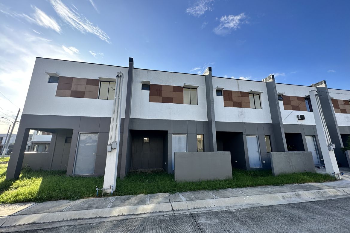 2 Bedroom Townhouse for Sale in Santa Lucia, Capas, Tarlac – photo 2