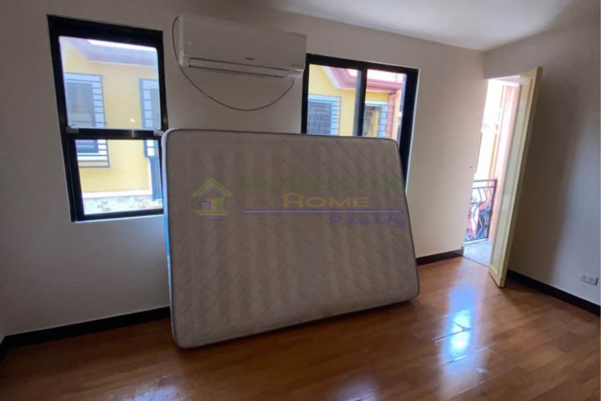 2 Bedroom Townhouse for Sale in Santo Domingo, Cainta, Rizal – photo 4