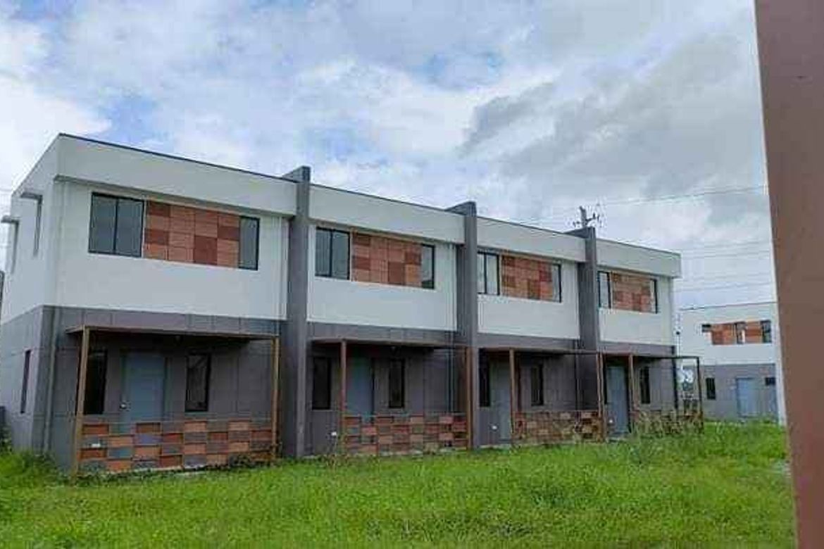 2 Bedroom Townhouse for Sale in Talaga, Capas, Tarlac