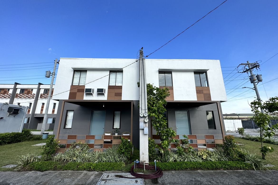 2 Bedroom Townhouse for Sale in Talaga, Capas, Tarlac