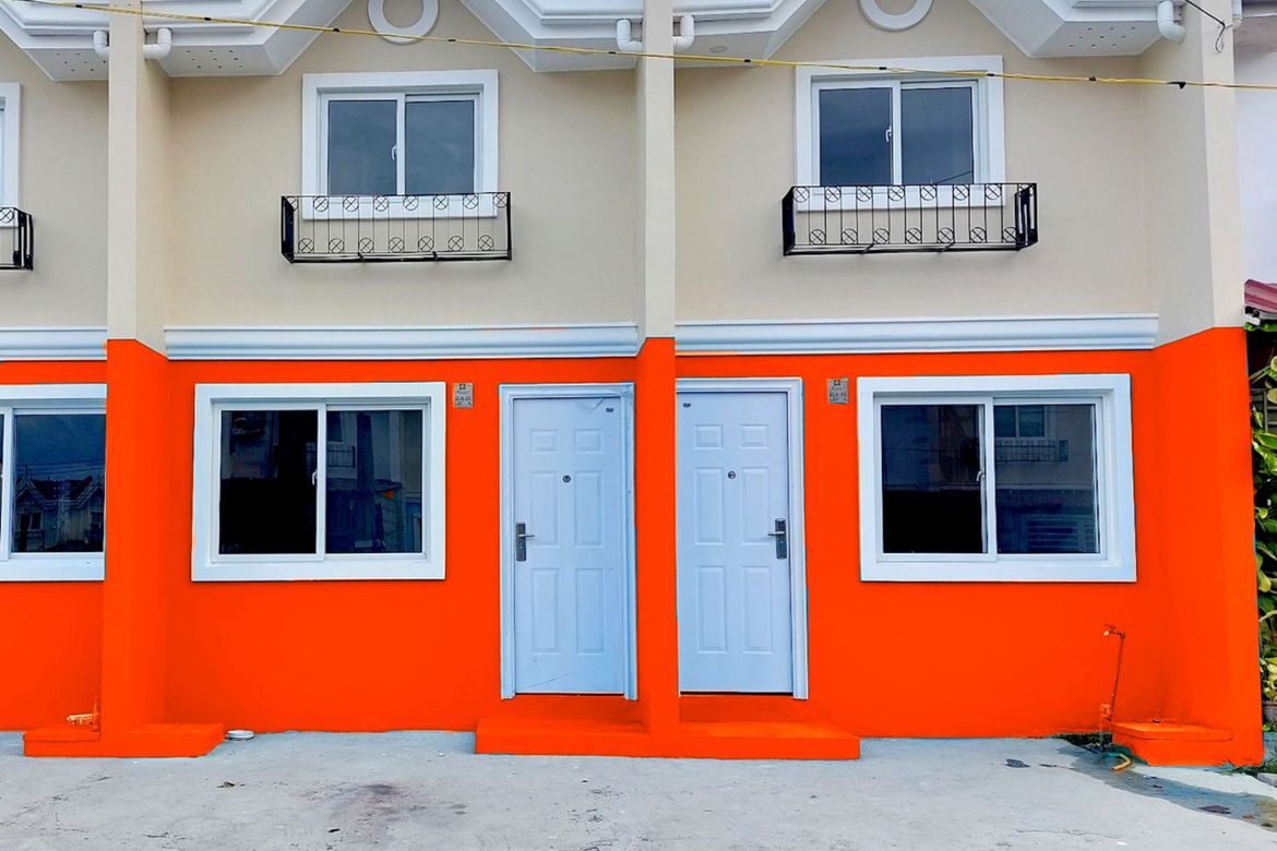 2 Bedroom Townhouse for Sale in Telabastagan, San Fernando, Pampanga