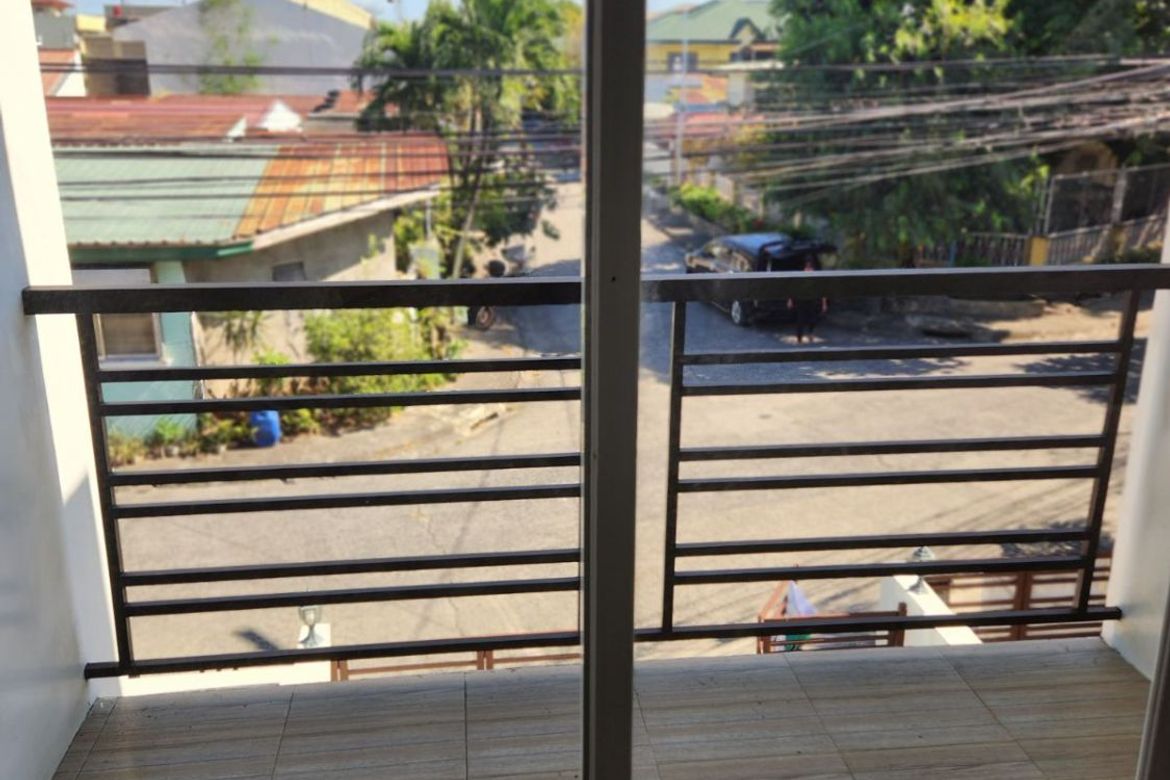 2 Bedroom Townhouse for Sale in Tunasan, Muntinlupa, Metro Manila – photo 8