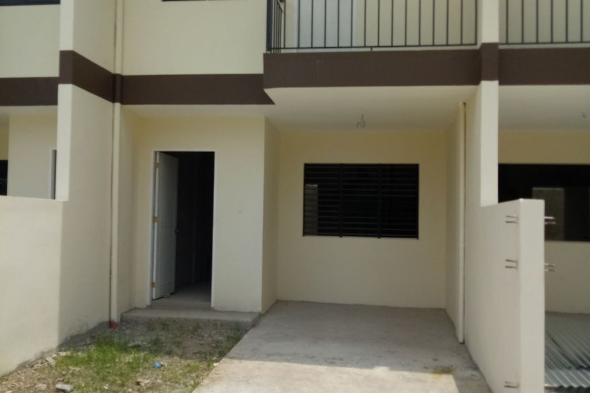 2 Bedroom Townhouse for Sale in Yati, Liloan, Cebu