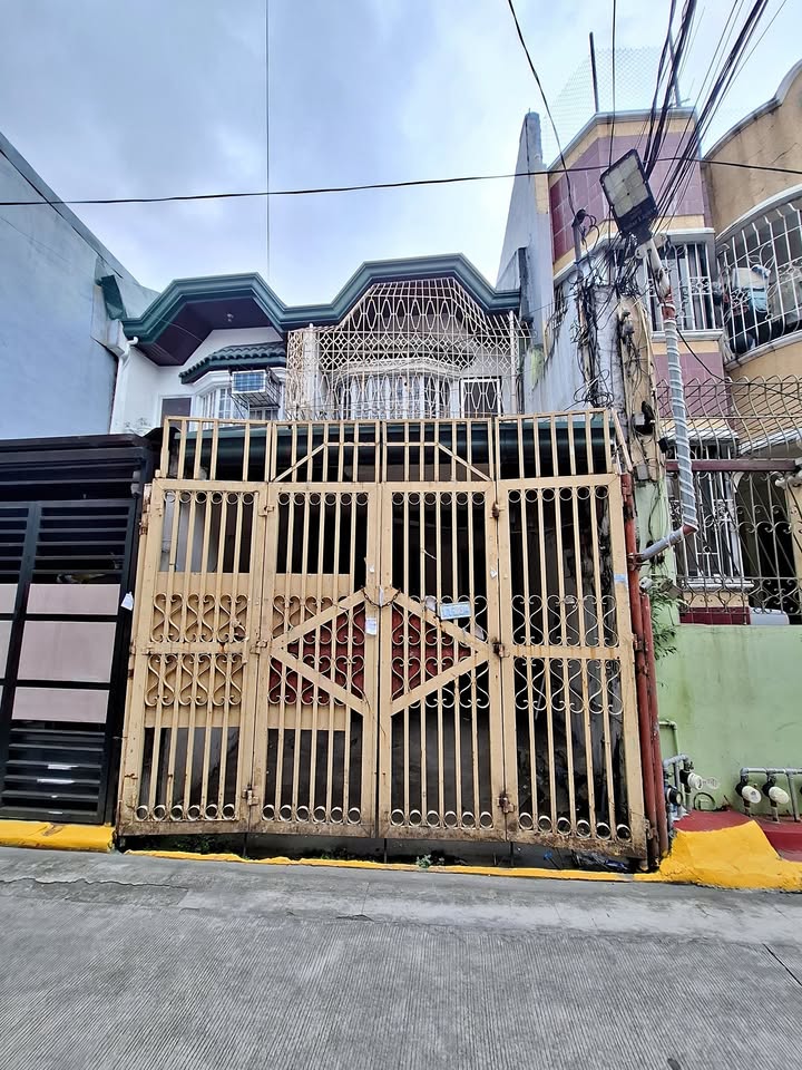 2-Storey Townhouse for Sale in Sampaloc, Manila