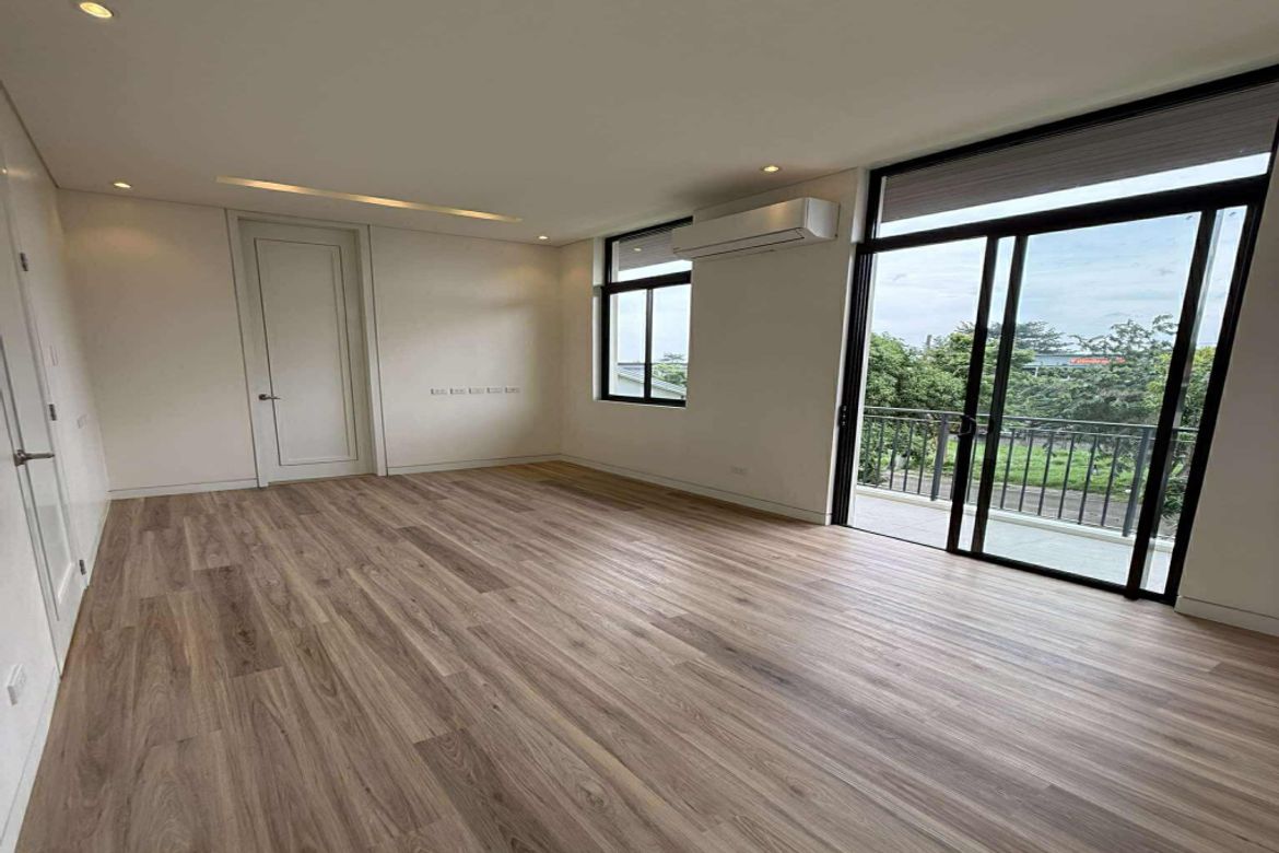 200 Bedroom Condo for Sale in Molino IV, Bacoor, Cavite – photo 2