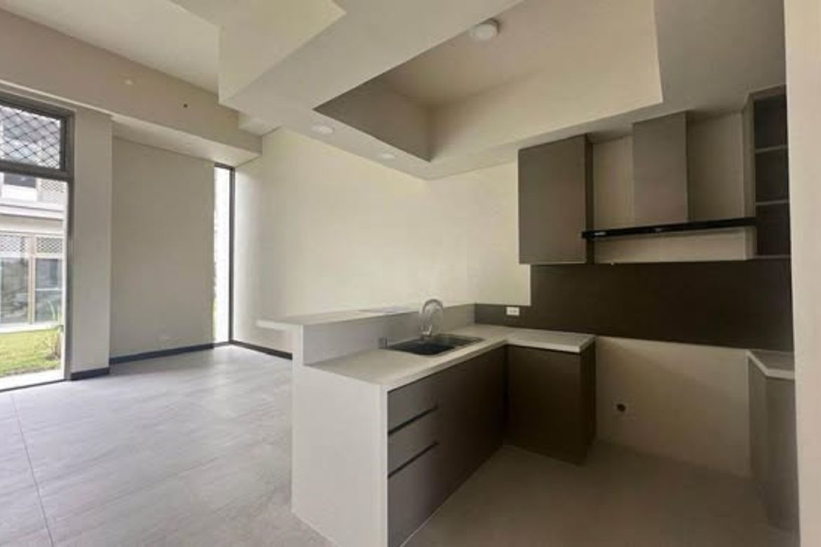 3 Bedroom Apartment for Rent in Biñan, Laguna photo 4