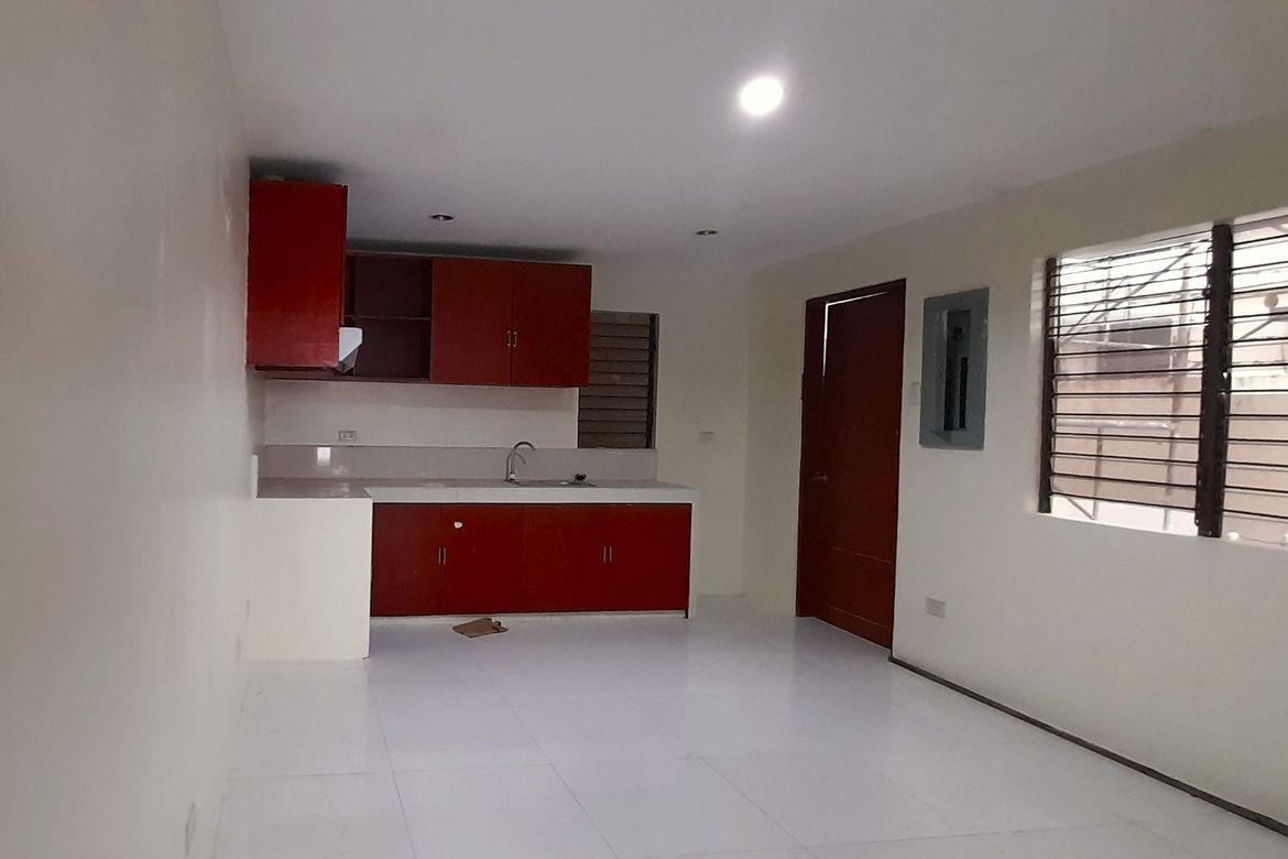 3 Bedroom Apartment for Rent in Centro, Mandaue, Cebu photo 7