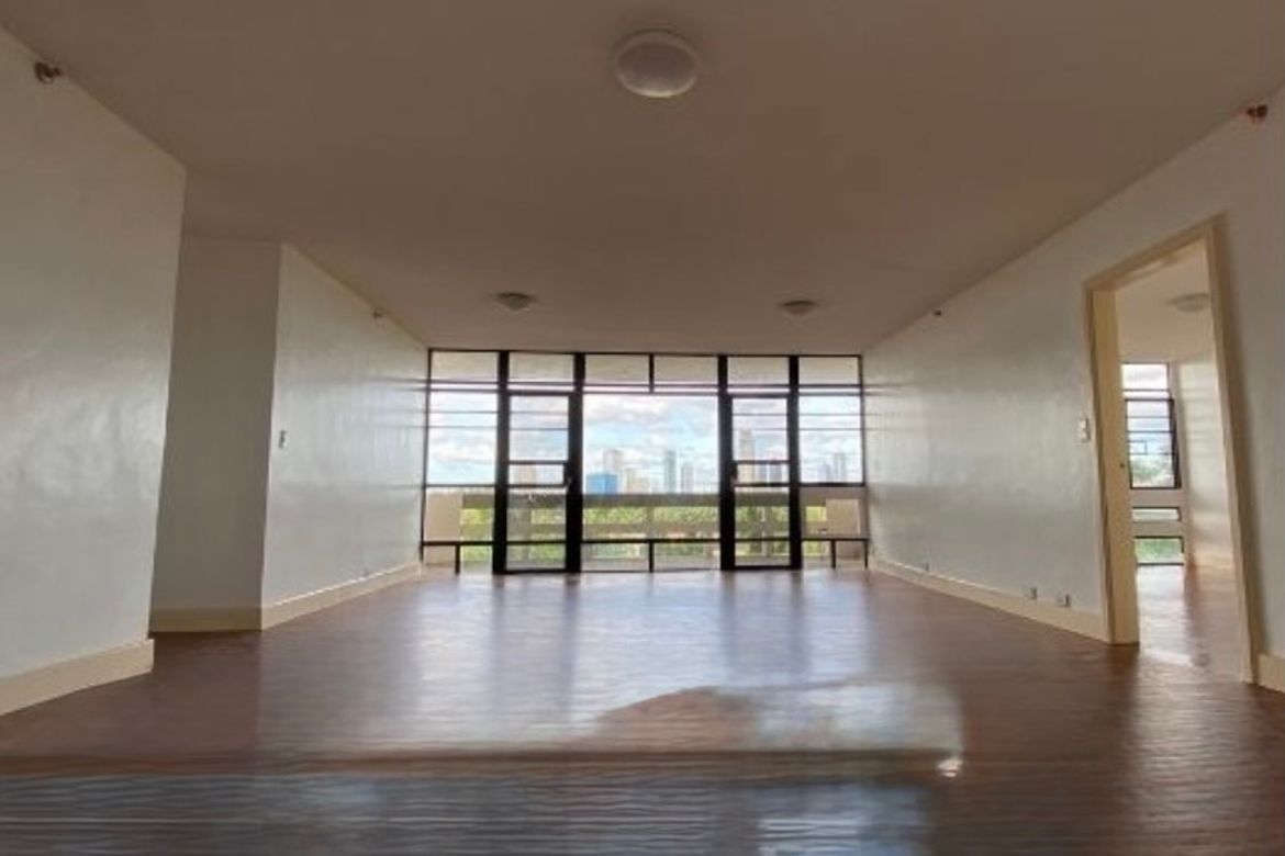 3 Bedroom Apartment for Rent in Wack-Wack Greenhills, Mandaluyong, Metro Manila near MRT-3 Ortigas