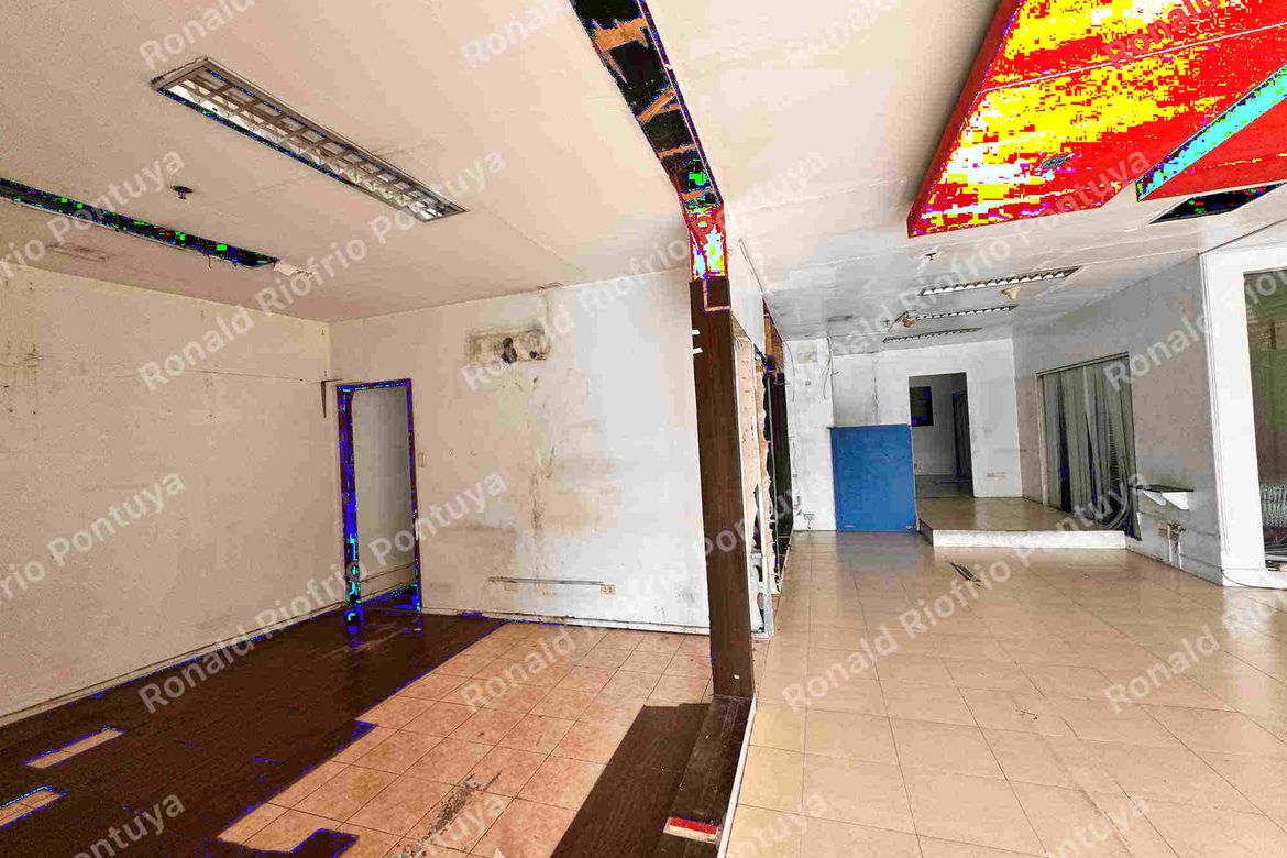 3 Bedroom Commercial for Rent in Malate, Manila, Metro Manila near LRT-1 Pedro Gil photo 5