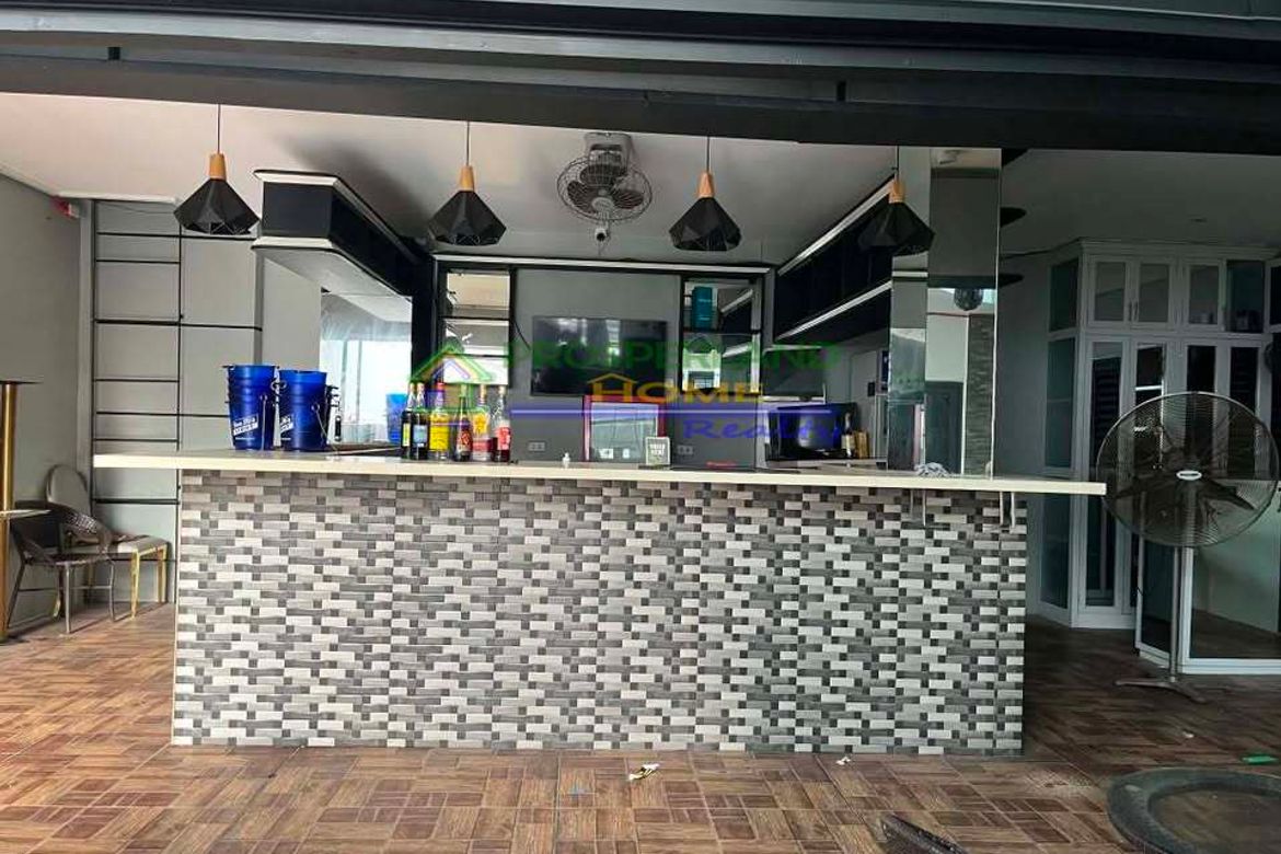 3 Bedroom Commercial for Sale in Barangay 16, Batangas City, Batangas – photo 2