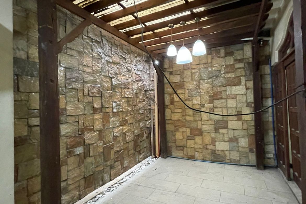 3 Bedroom Commercial for Sale in Central, Quezon City, Metro Manila – photo 2