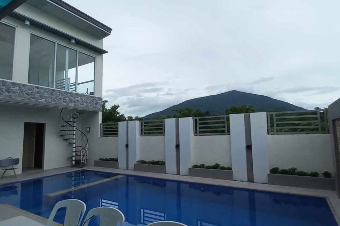 3 Bedroom Commercial for Sale in Panlinlang, Arayat, Pampanga – photo 3