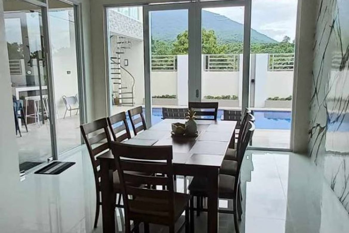 3 Bedroom Commercial for Sale in Panlinlang, Arayat, Pampanga – photo 4