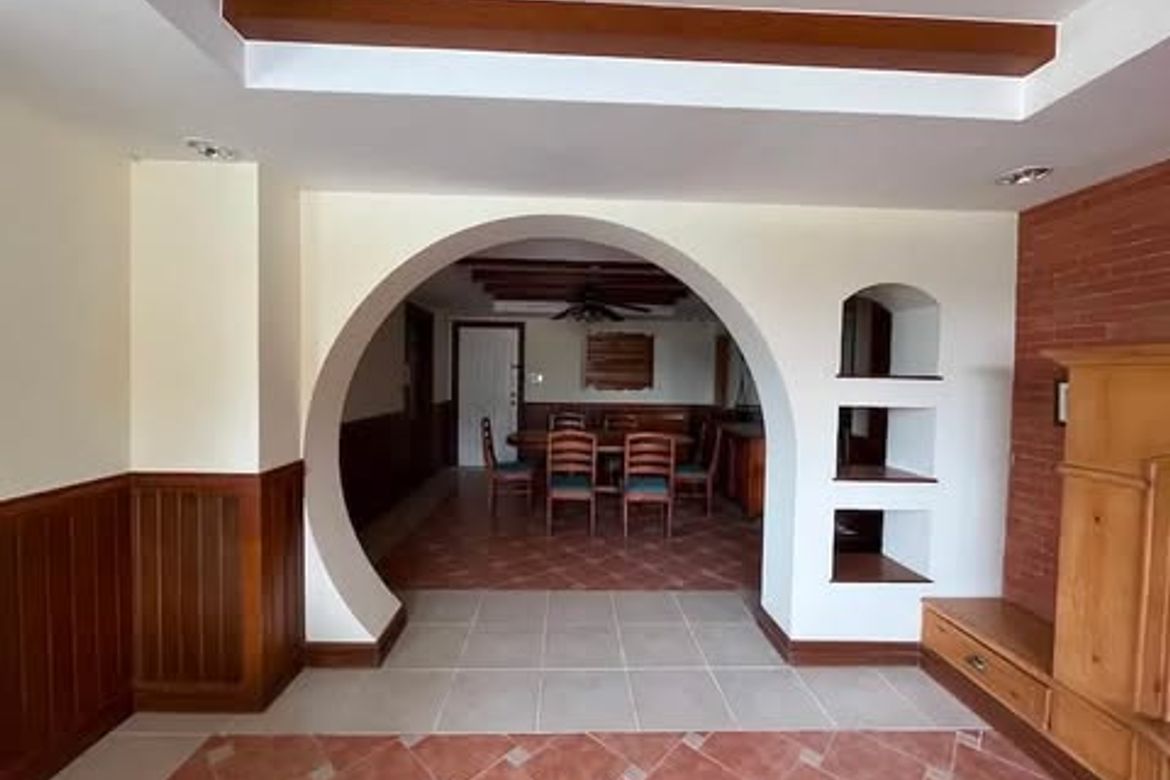 3 Bedroom Condo for Rent in Barangay 76, Pasay, Metro Manila near LRT-1 Libertad