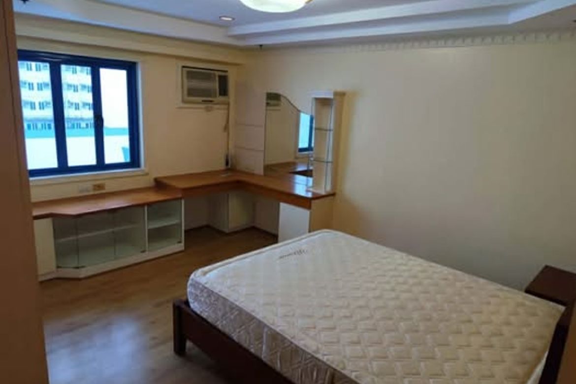 3 Bedroom Condo for Rent in Central, Quezon City, Metro Manila photo 5