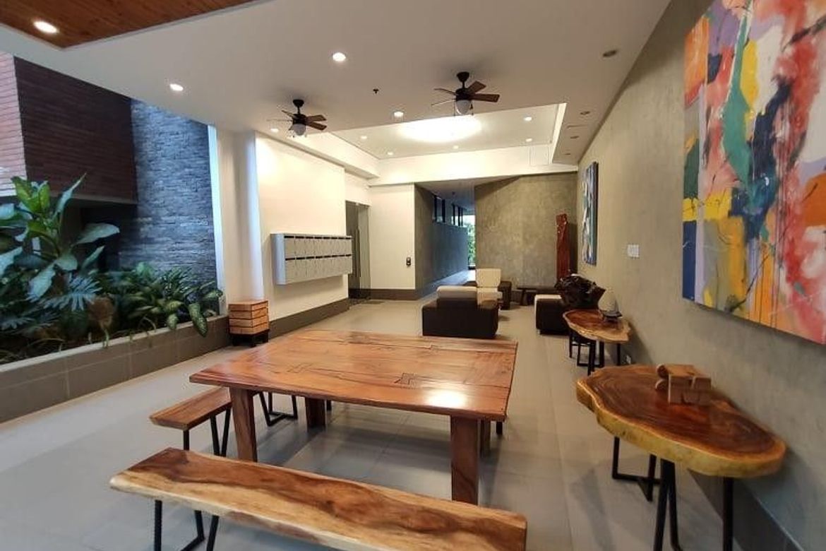 3 Bedroom Condo for Rent in Horseshoe, Quezon City, Metro Manila near LRT-2 Betty Go-Belmonte photo 4