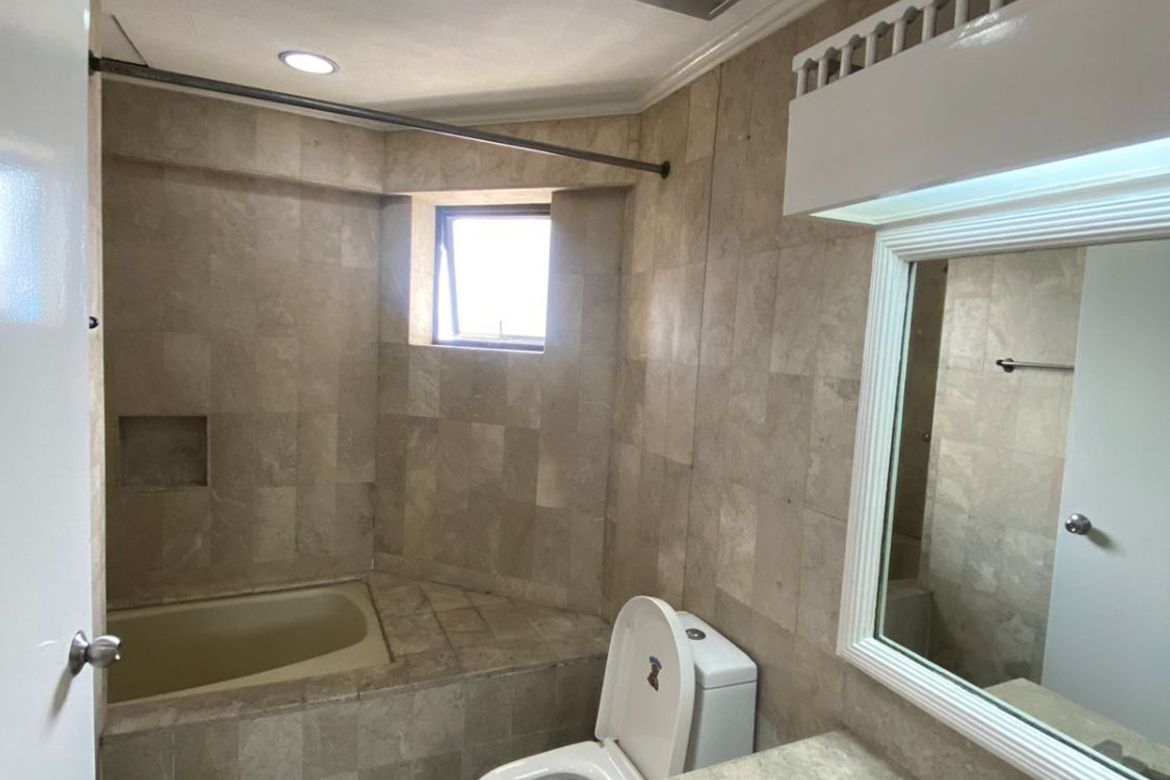 3 Bedroom Condo for Rent in Malate, Manila, Metro Manila near LRT-1 Vito Cruz photo 4