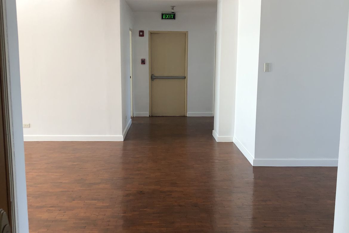 3 Bedroom Condo for Rent in One Adriatico Place, Quiapo, Manila, Metro Manila near LRT-1 Carriedo photo 2