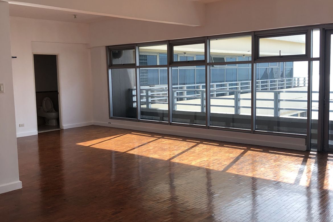 3 Bedroom Condo for Rent in One Adriatico Place, Quiapo, Manila, Metro Manila near LRT-1 Carriedo photo 4