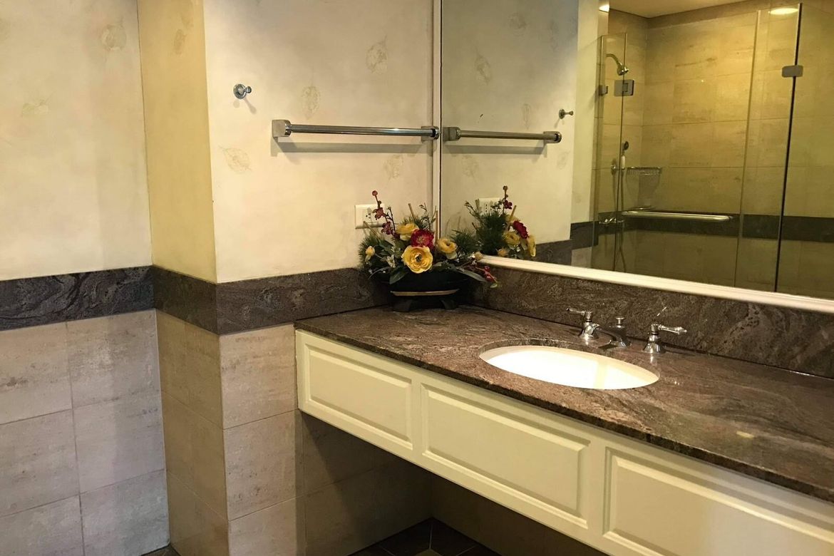 3 Bedroom Condo for Rent in One Roxas Triangle Tower, Urdaneta, Makati, Metro Manila near MRT-3 Buendia photo 5