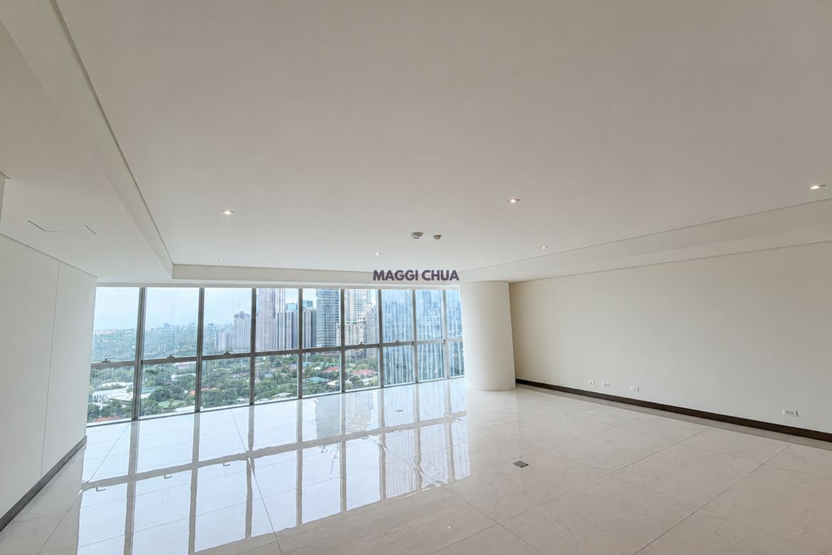 3 Bedroom Condo for Rent in Park Central Towers, Urdaneta, Makati, Metro Manila near MRT-3 Ayala