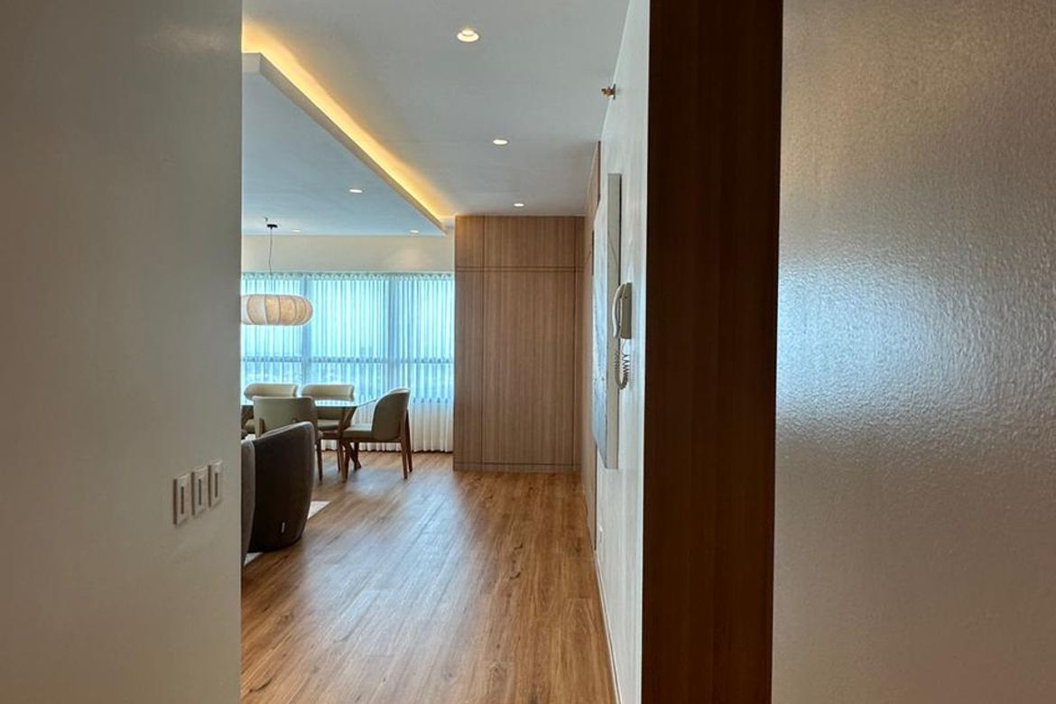3 Bedroom Condo for Rent in San Lorenzo, Makati, Metro Manila near MRT-3 Ayala photo 4
