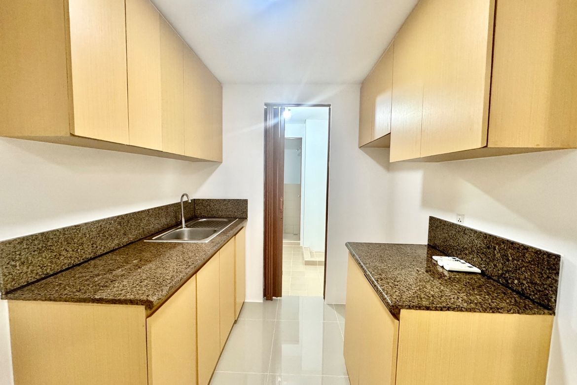 3 Bedroom Condo for Rent in The Trion Towers I, BGC, Taguig, Metro Manila photo 4