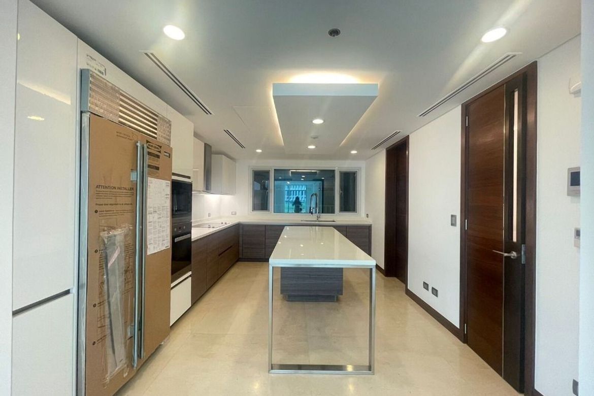 3 Bedroom Condo for Rent in Two Roxas Triangle, Urdaneta, Makati, Metro Manila near MRT-3 Buendia photo 6