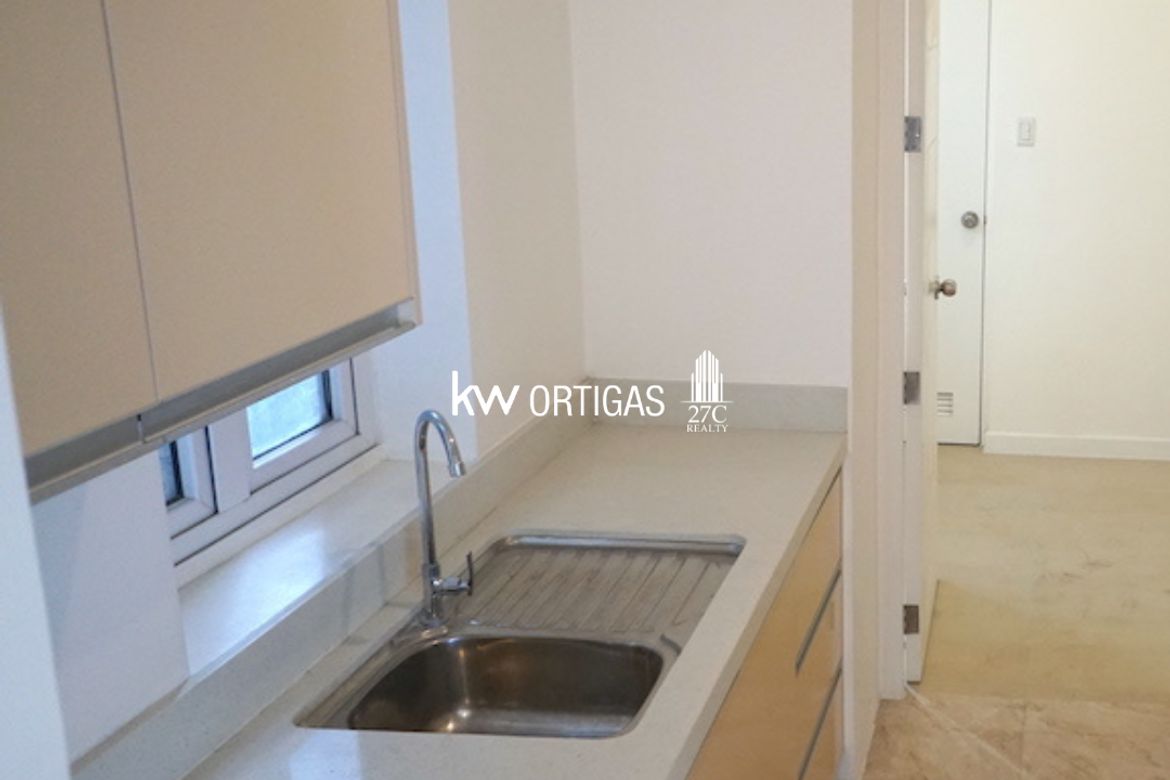 3 Bedroom Condo for Sale in Addition Hills, San Juan, Metro Manila – photo 3