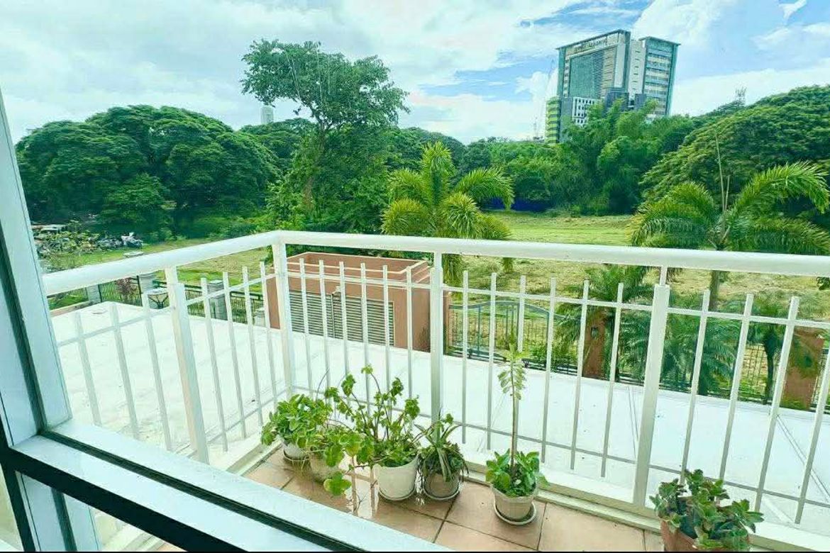 3 Bedroom Condo for Sale in Alabang, Muntinlupa, Metro Manila