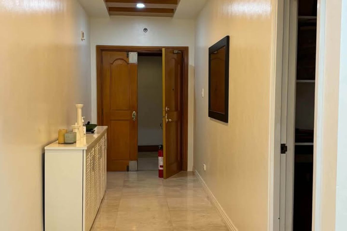 3 Bedroom Condo for Sale in Alabang, Muntinlupa, Metro Manila – photo 6