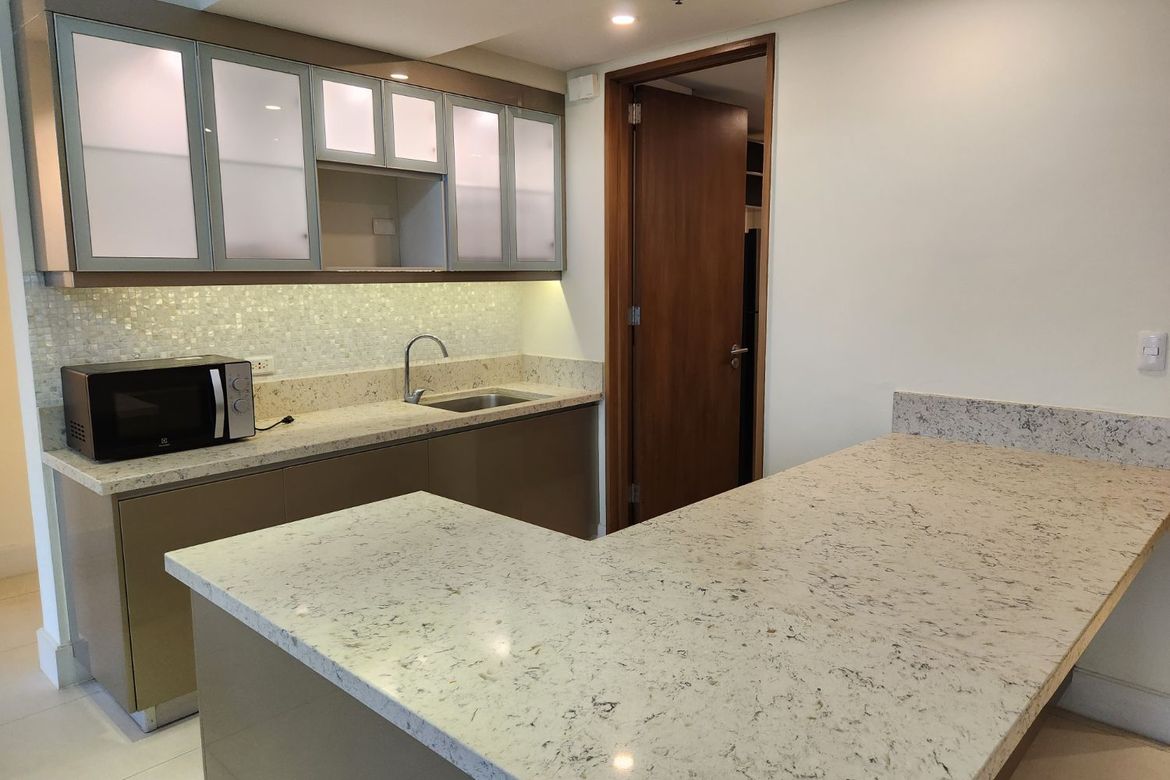 3 Bedroom Condo for Sale in Alabang, Muntinlupa, Metro Manila – photo 6