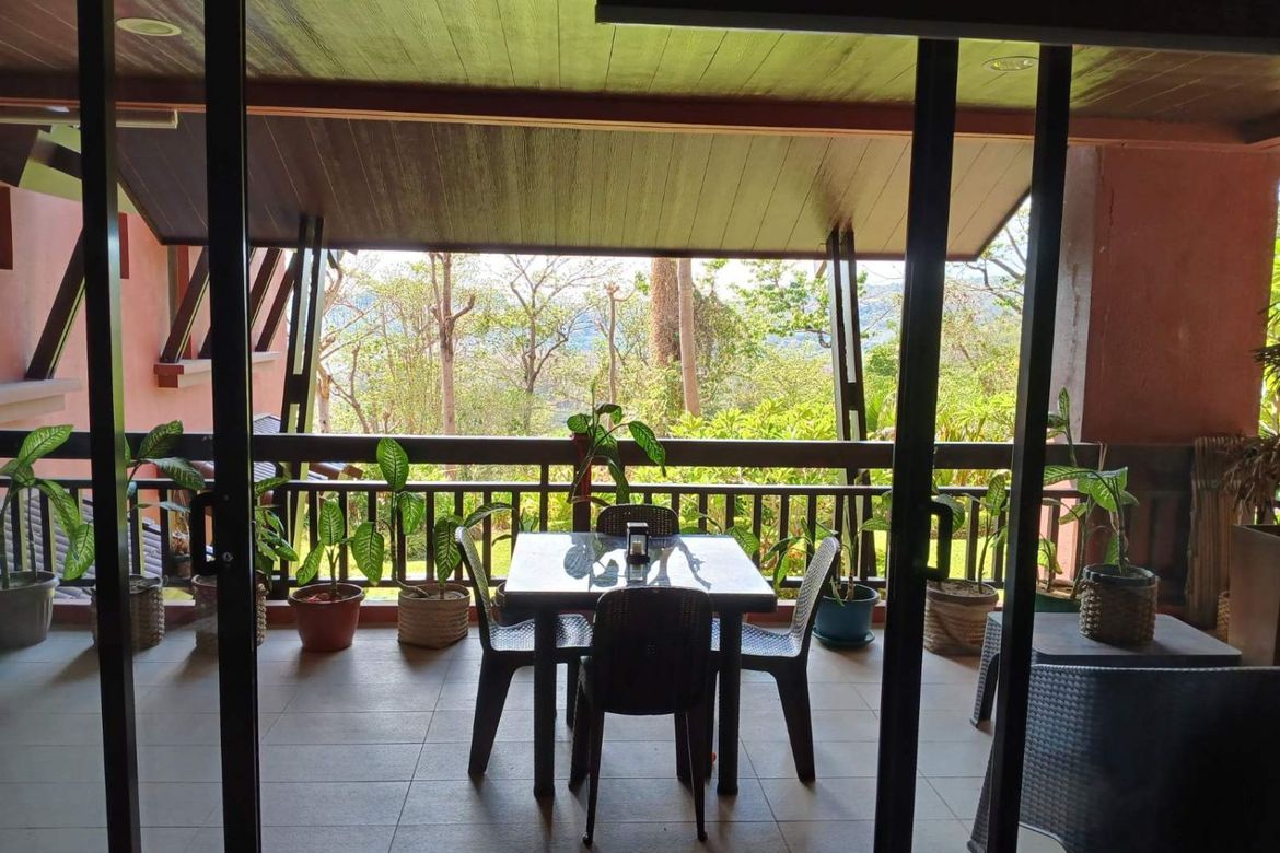 3 Bedroom Condo for Sale in Barangay 16, Batangas City, Batangas