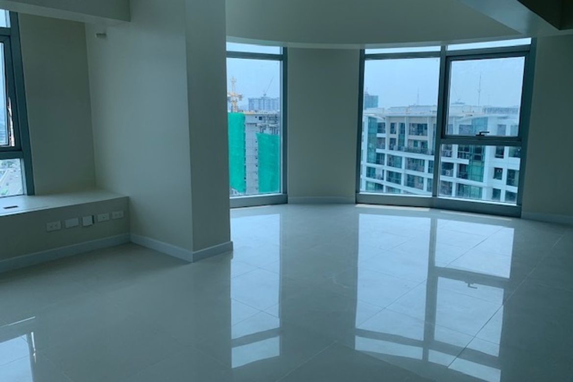 3 Bedroom Condo for Sale in Barangay 76, Pasay, Metro Manila near LRT-1 Libertad