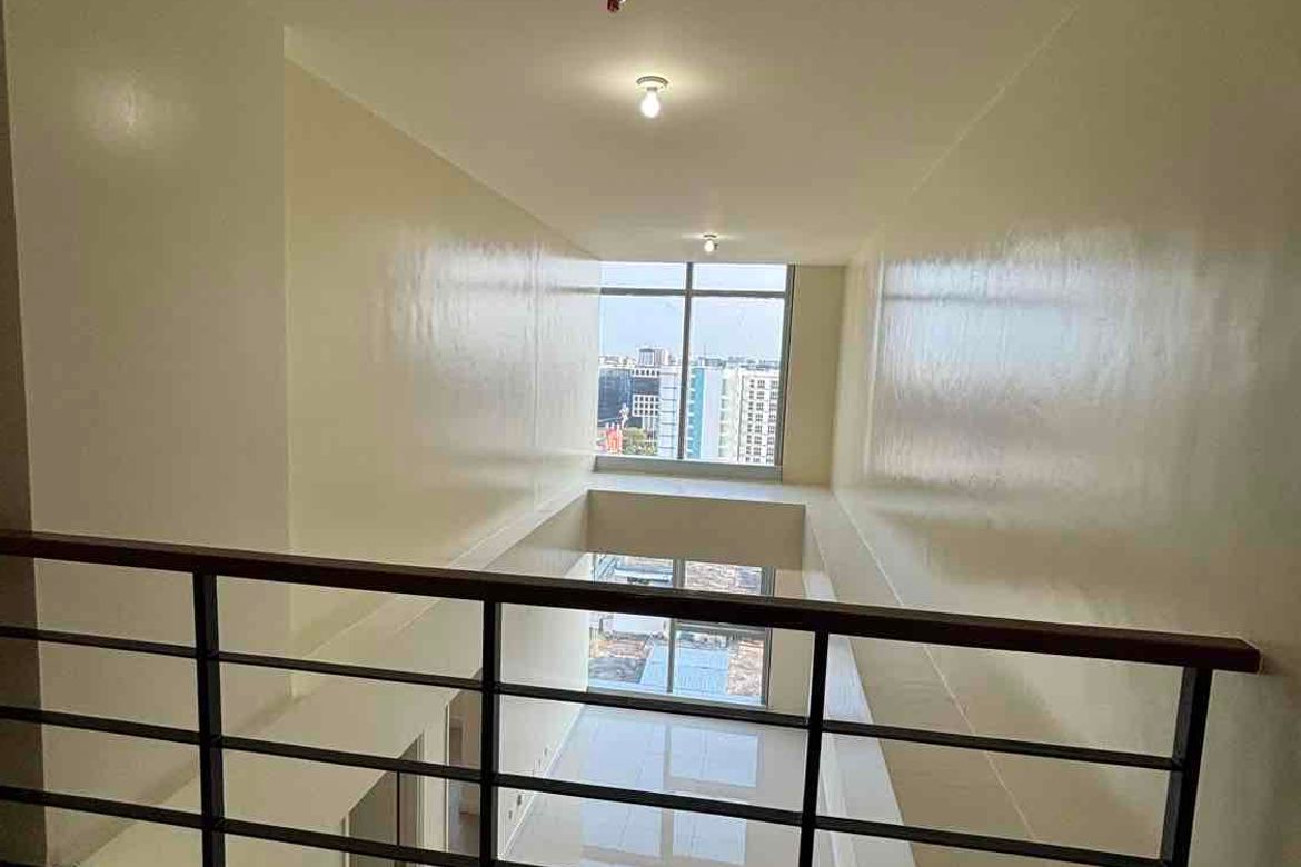 3 Bedroom Condo for Sale in Barangay 76, Pasay, Metro Manila near LRT-1 Libertad