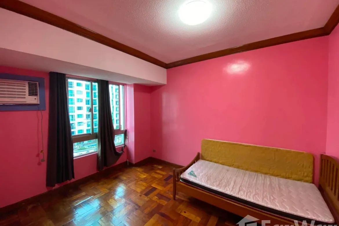 3 Bedroom Condo for Sale in Barangay 76, Pasay, Metro Manila near LRT-1 Libertad – photo 4