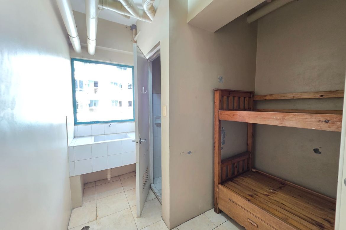 3 Bedroom Condo for Sale in Bay Garden Club and Residences, Barangay 76, Pasay, Metro Manila near LRT-1 Libertad – photo 5