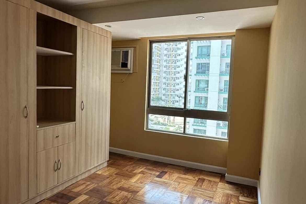 3 Bedroom Condo for Sale in Bay Garden Club and Residences, Barangay 76, Pasay, Metro Manila near LRT-1 Libertad – photo 6