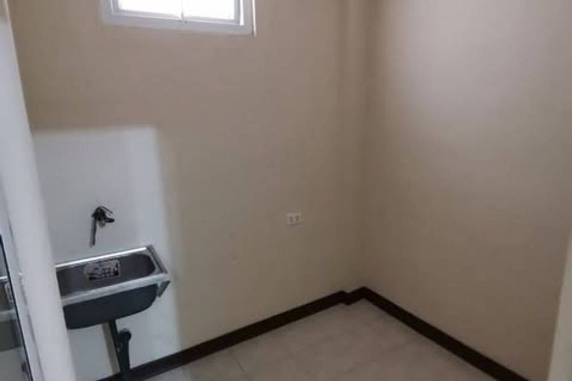 3 Bedroom Condo for Sale in BF Resort, Las Piñas, Metro Manila – photo 6