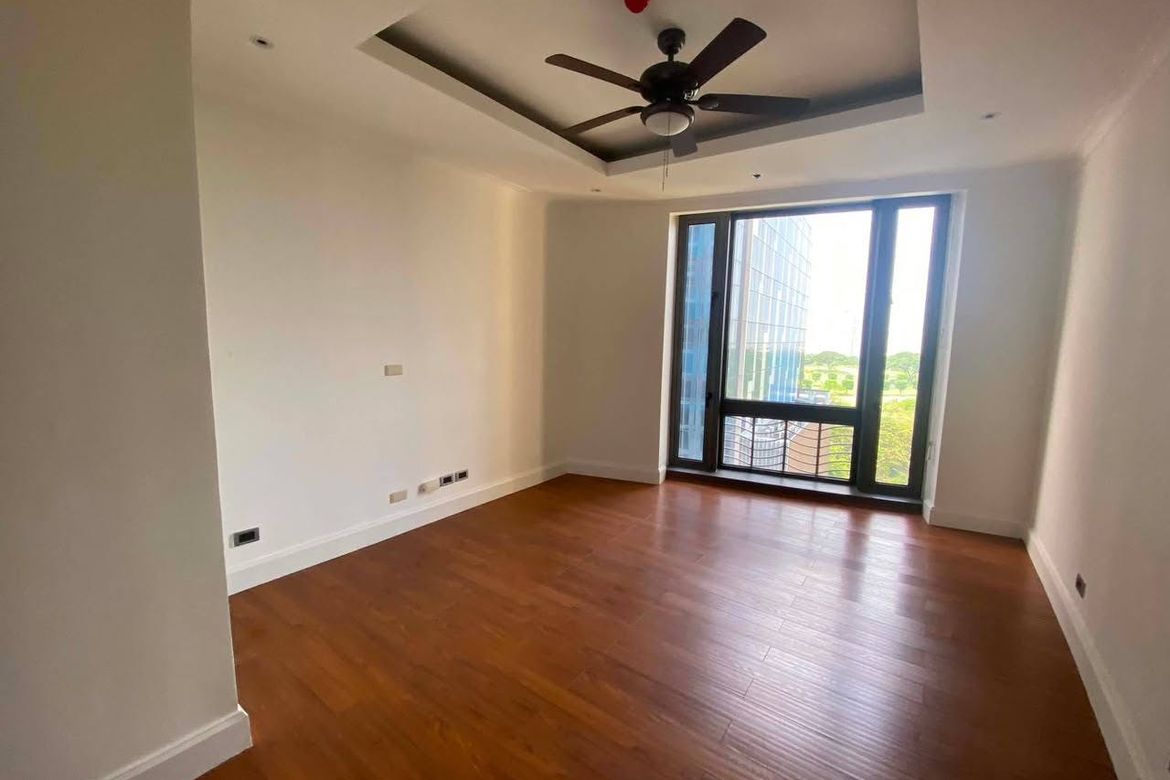 3 Bedroom Condo for Sale in BGC, Taguig – photo 6