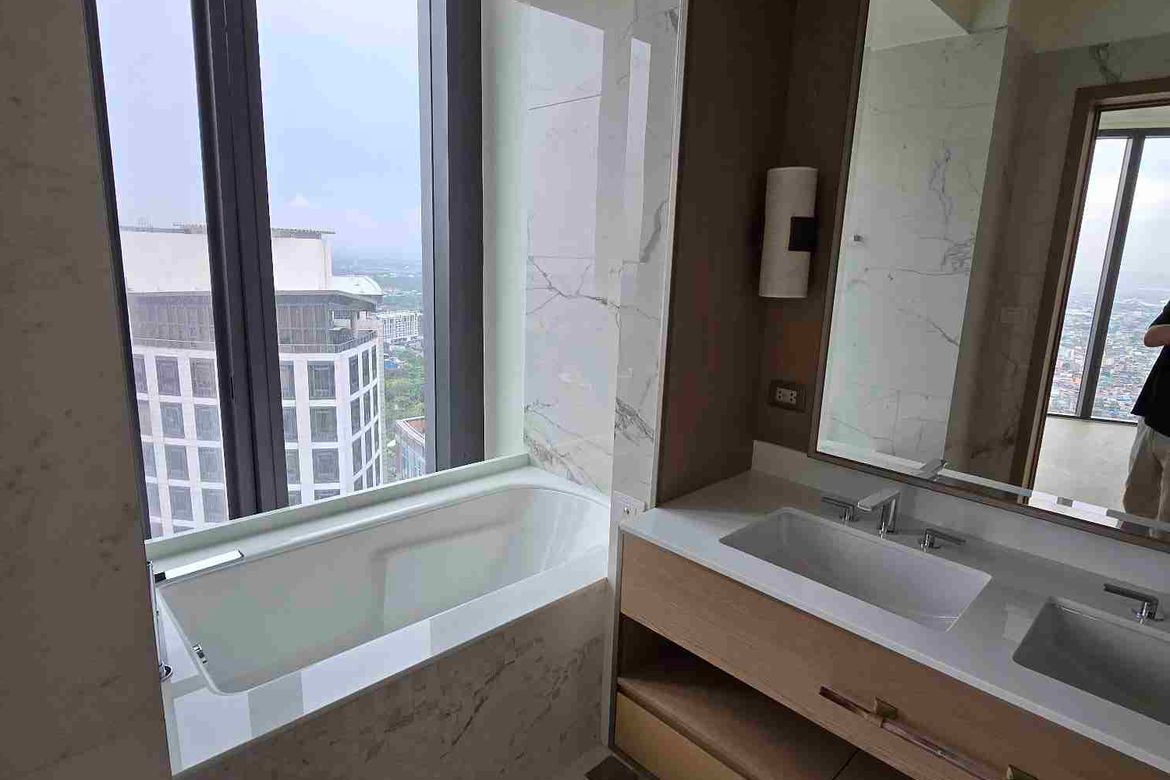 3 Bedroom Condo for Sale in BGC, Taguig – photo 7